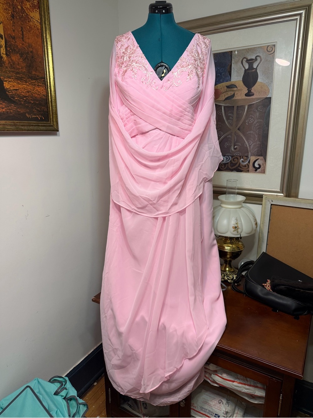 Elegant Pink Draped Evening Dress Size 20
